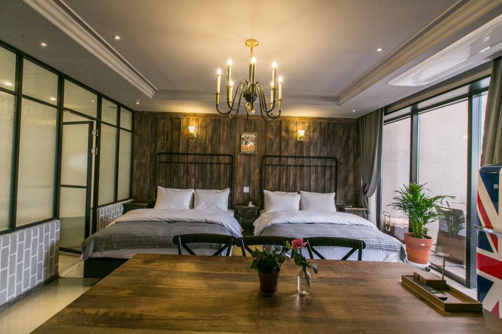 Фото February Hotel The Signature Dongseongro