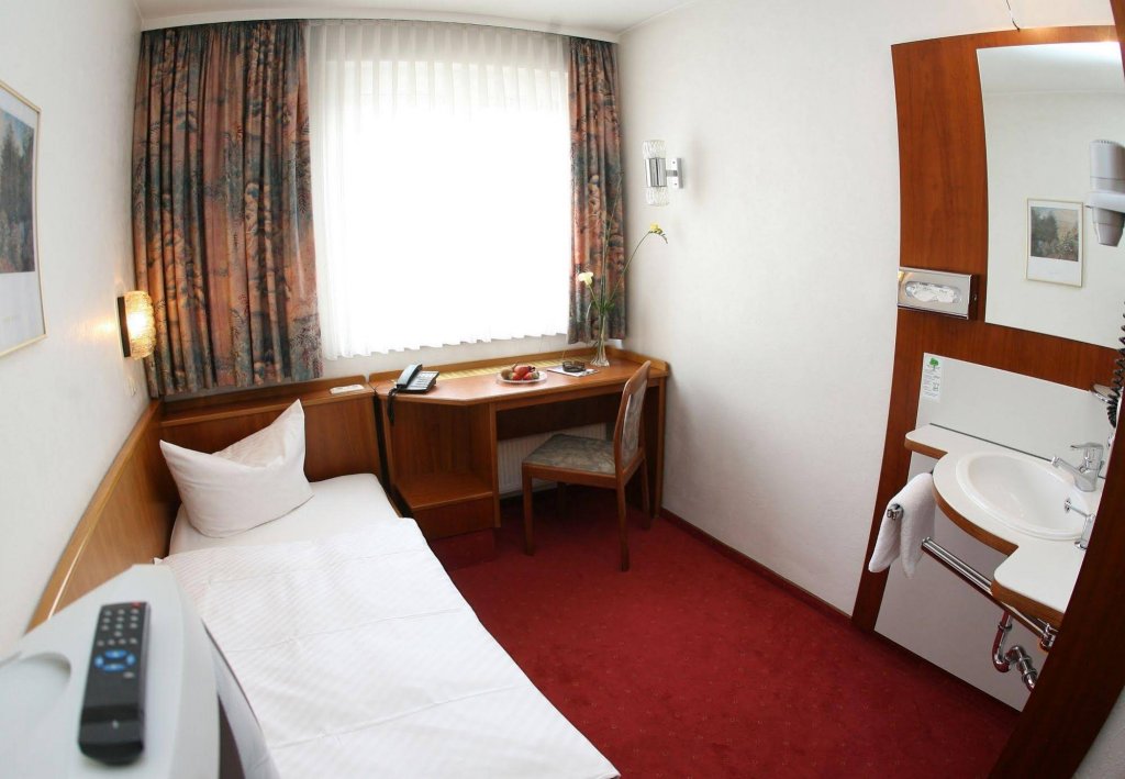 Фото Maingau Hotel