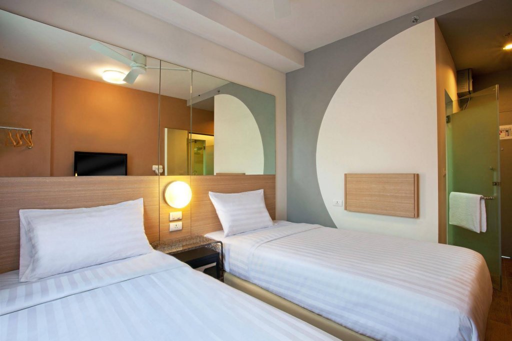 Фото Easy Planet Pattaya