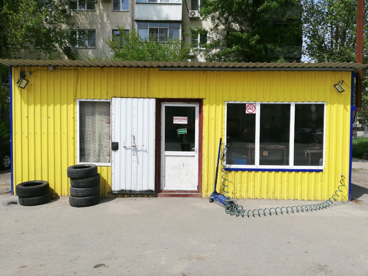 Бытовка под шиномонтаж своими руками