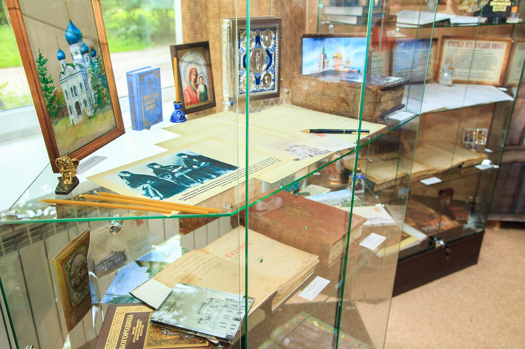 مكتبة Tsentralnaya gorodskaya biblioteka imeni N. M. Yadrintseva ، بارناول، صورة