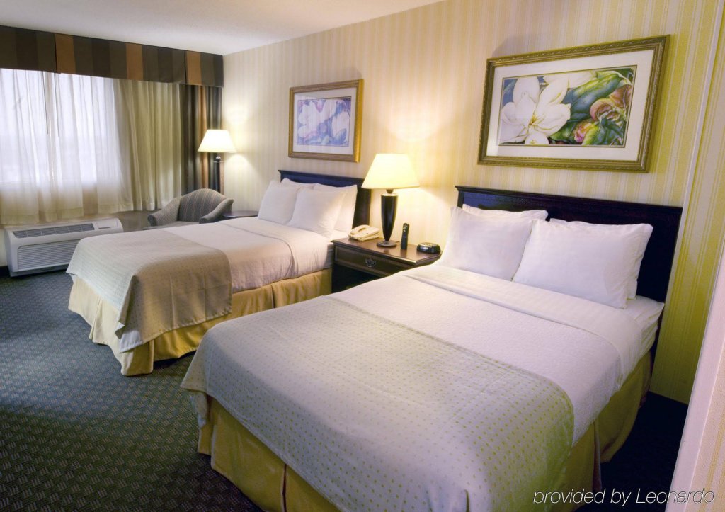 Фото Holiday Inn Columbus Downtown Capitol Square