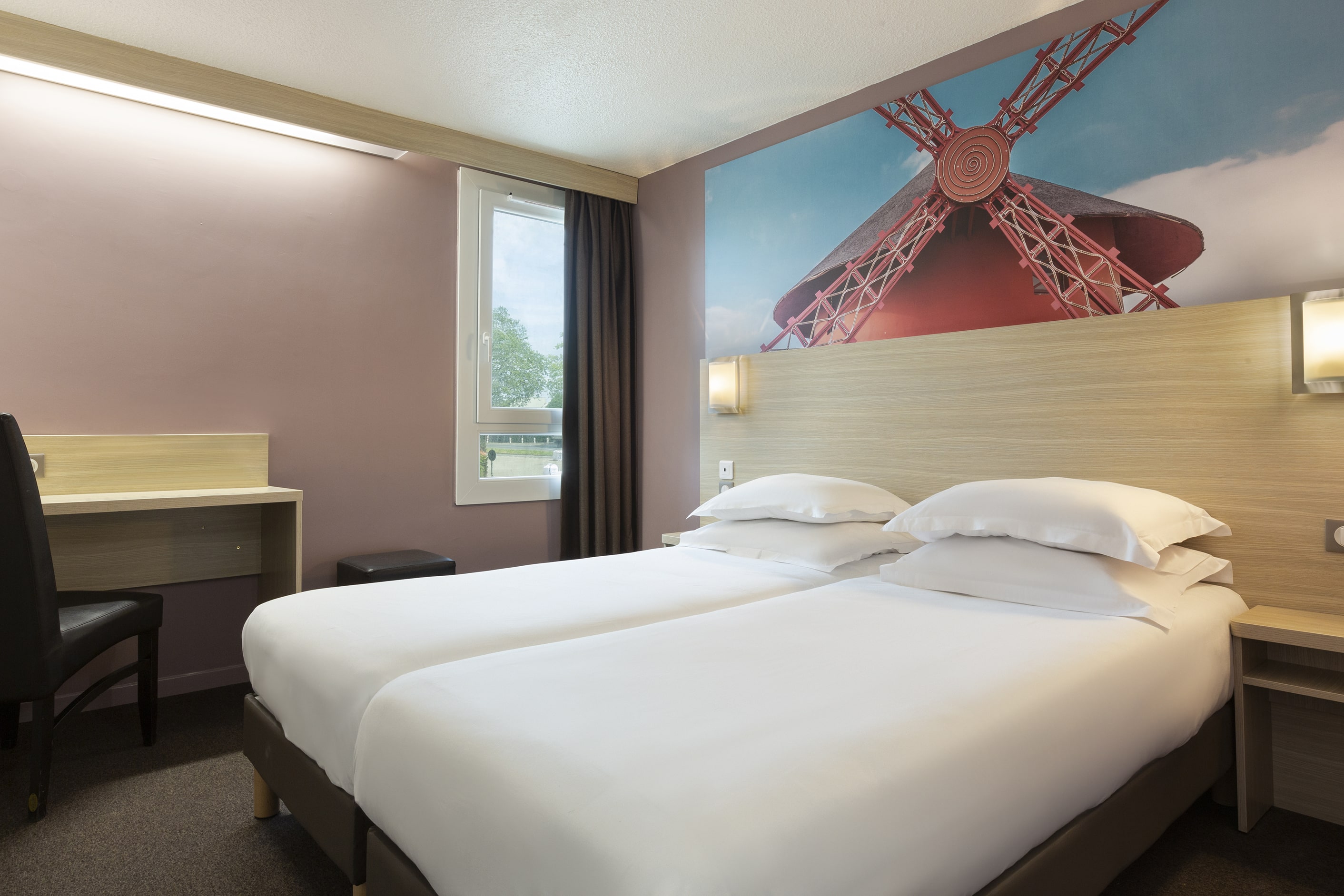 Фото B&b Hotel Marne-la-Vallée Chelles