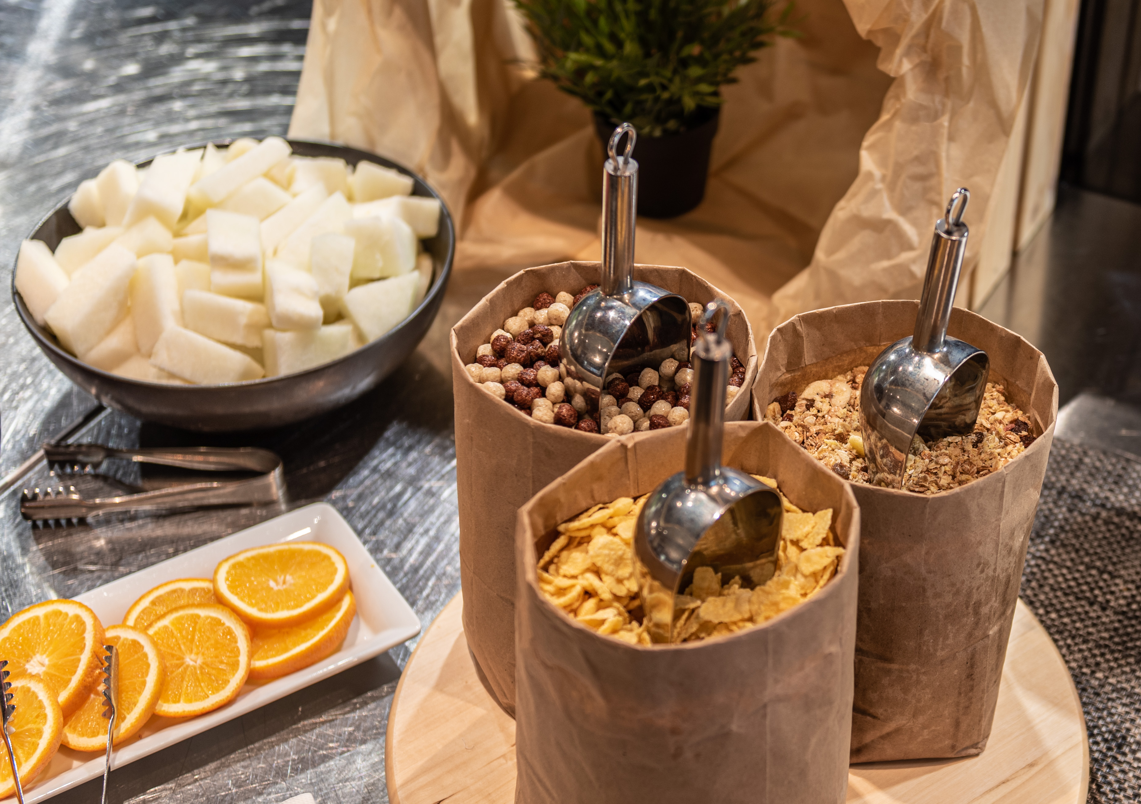 Фото Cosmos Novosibirsk Hotel