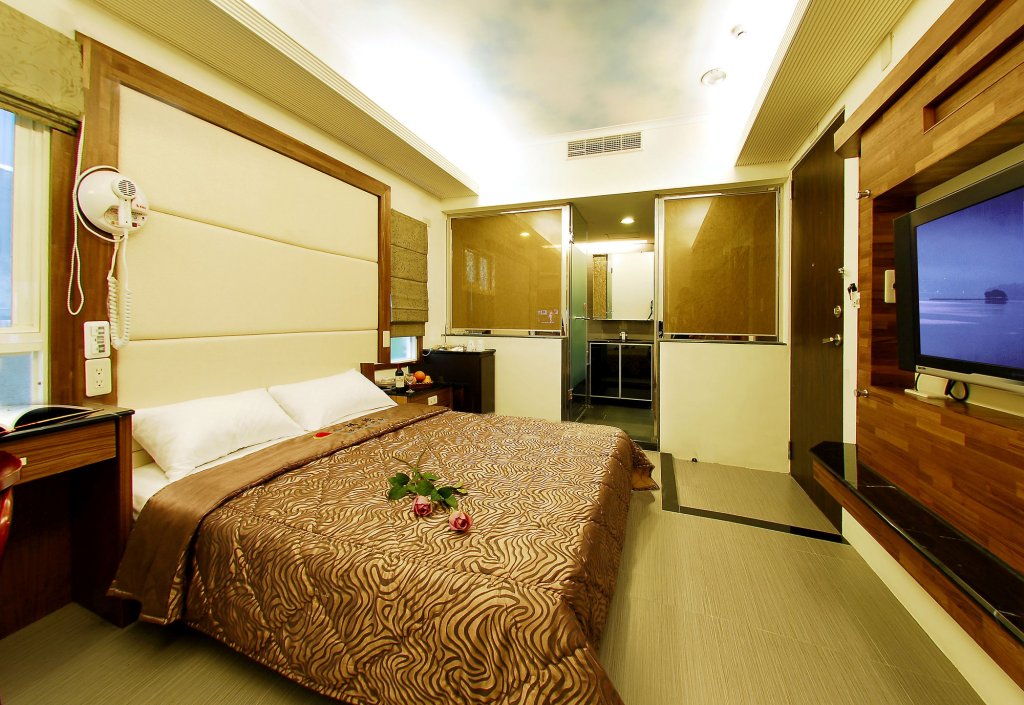 Фото Harbor Elite Hotel