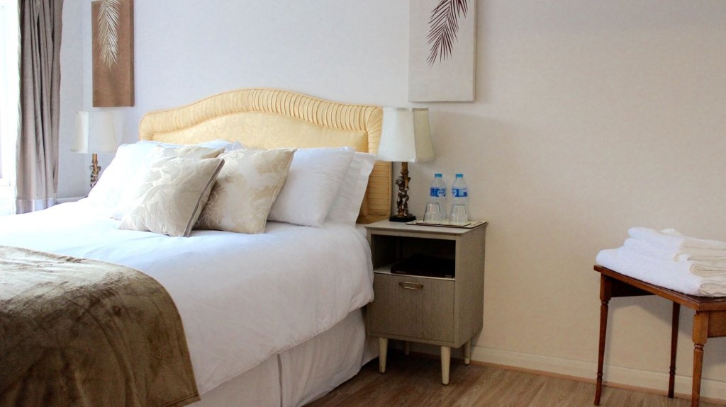 Фото Oyo Vale Lodge