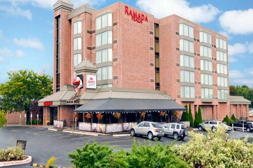 Гостиница Ramada Coral Inn в Ниагара-Фолс