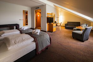 Ramada by Wyndham Dresden (Saxony, Stadt Dresden, Kauschaer Straße), hotel