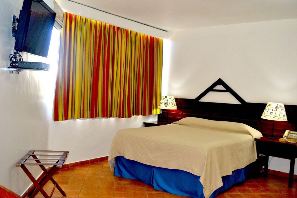 Фото Aparta Hotel Plaza del Sol