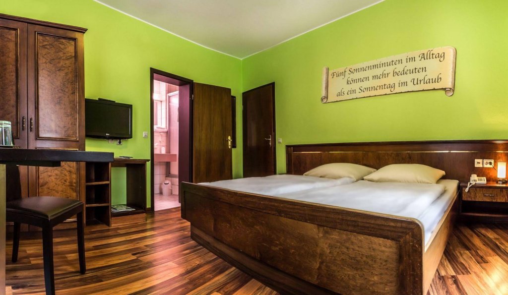 Фото Hotel am Wilhelmsplatz