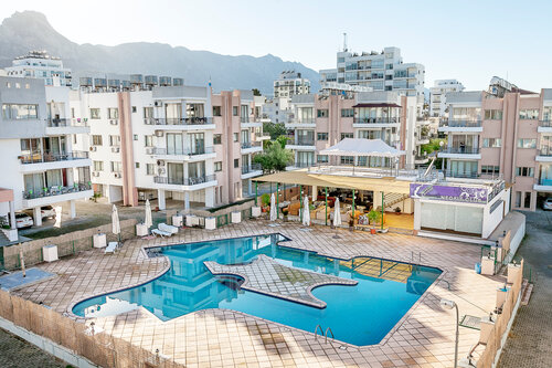 Гостиница Rix Apartments в Кирении