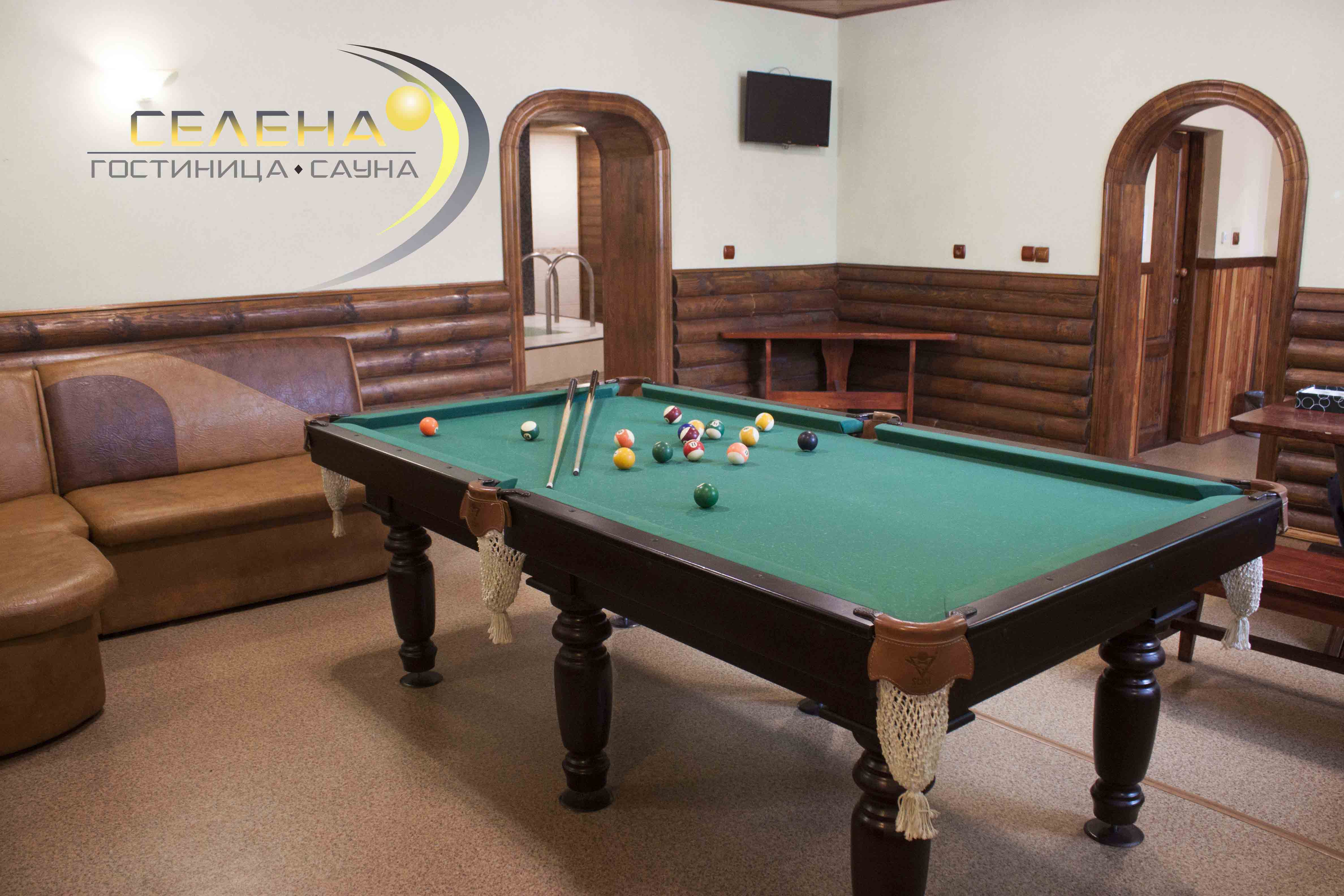 Фото Селена