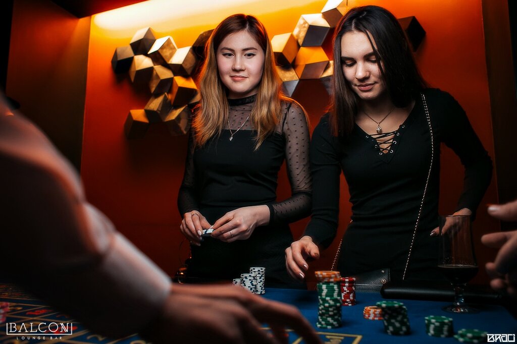 Казино санкт вакансии где можно поиграть в покер на реальные деньги онлайн