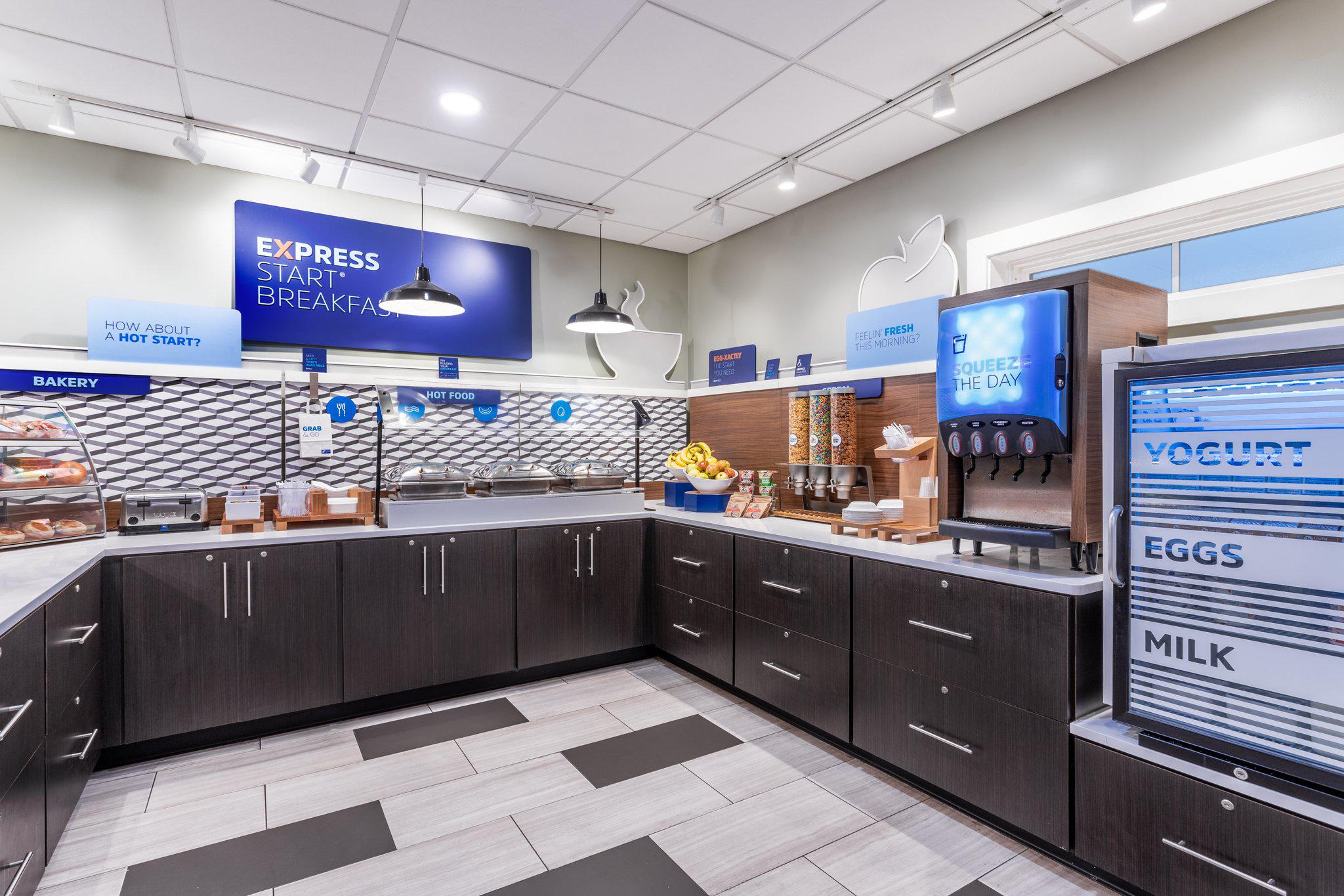 Фото Holiday Inn Express Annapolis - Kent Island, an Ihg Hotel