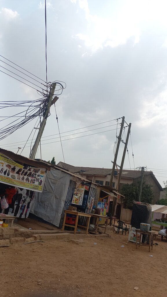 Hairdresser Braiders, Accra, photo