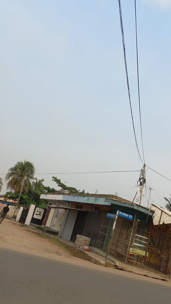 Tailor Mi tailor, Accra, photo