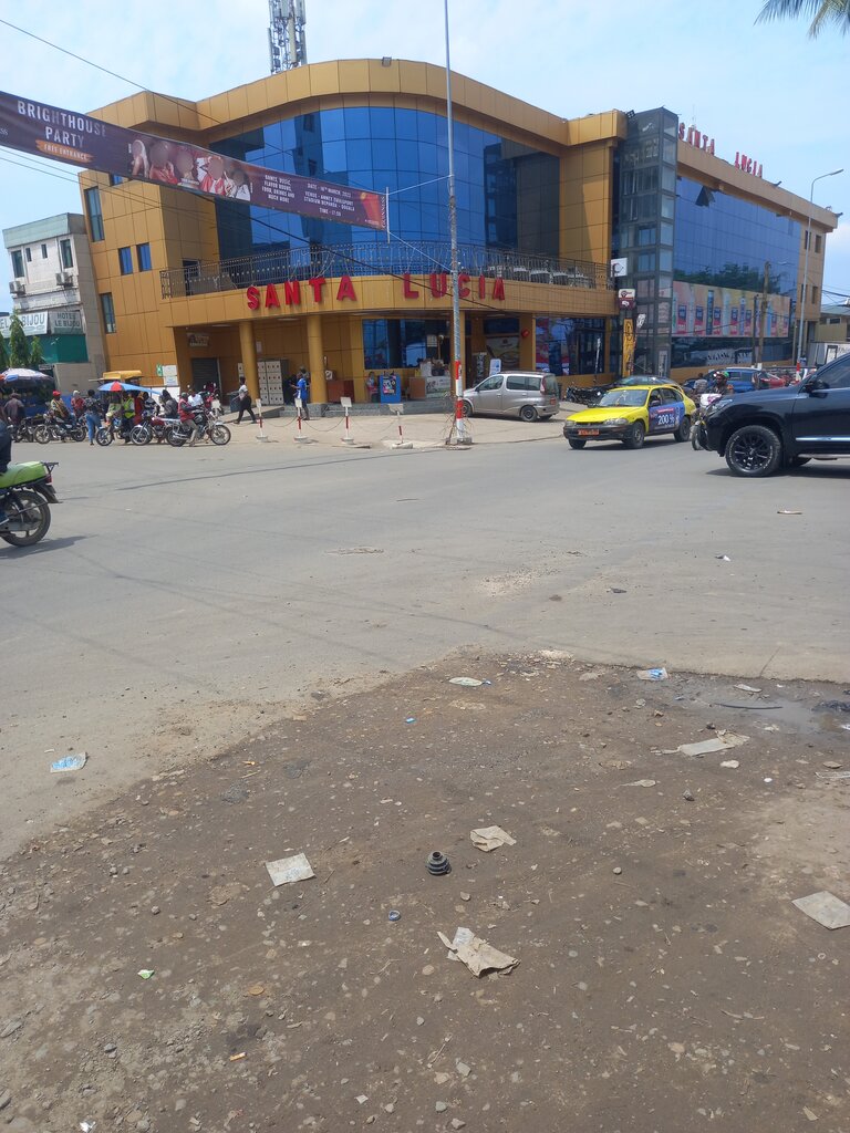 Supermarket Santa Lucia bonamoussadi, Douala, photo