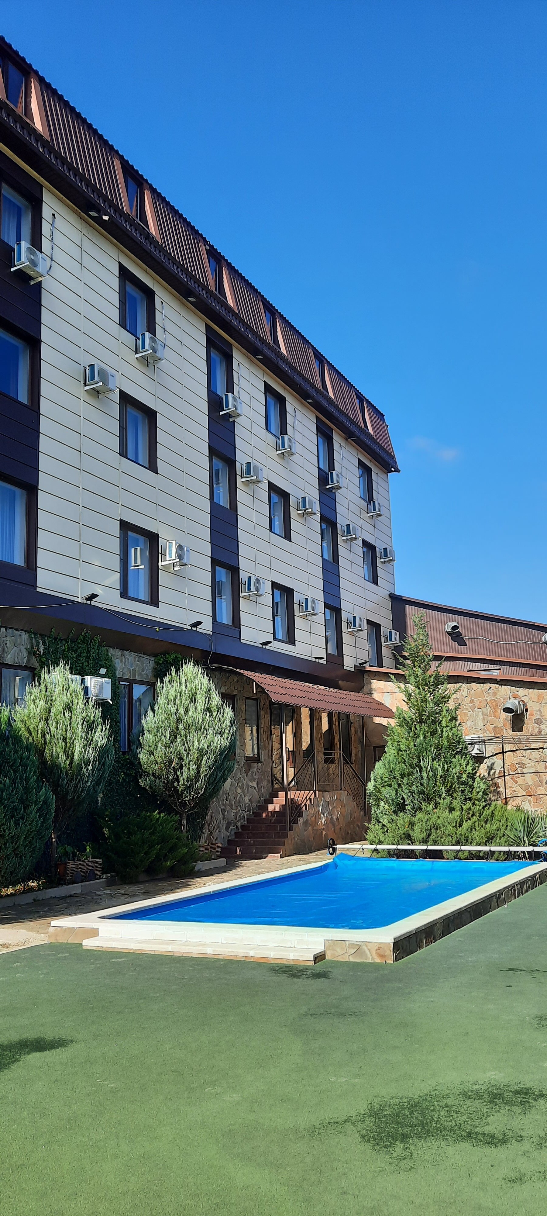 Фото отеля 1