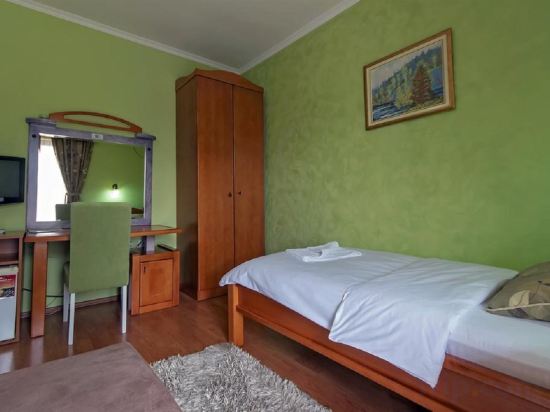 Фото Hotel Holiday