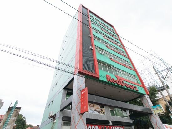 Фото RedDoorz near Quiapo Church Manila