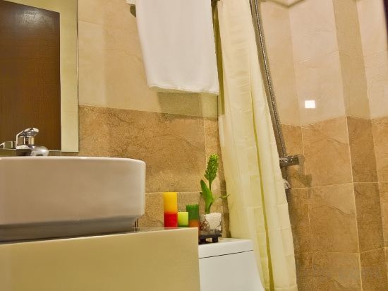 Фото Canberry Hotel