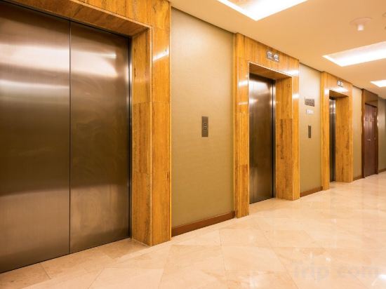 Фото The Boulevard - A St Giles Hotel