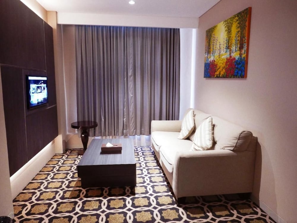 Фото Grandia Hotel