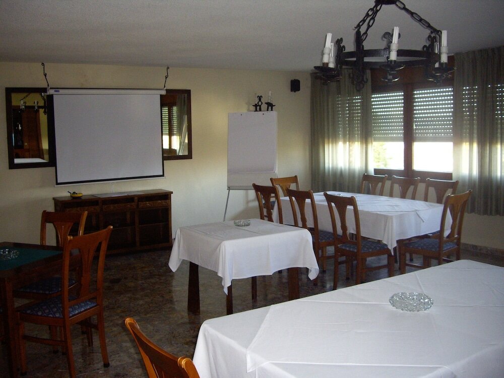 Фото Hostal Siete Picos