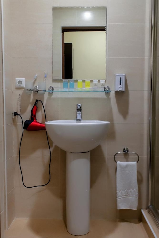 Фото Mildom Express