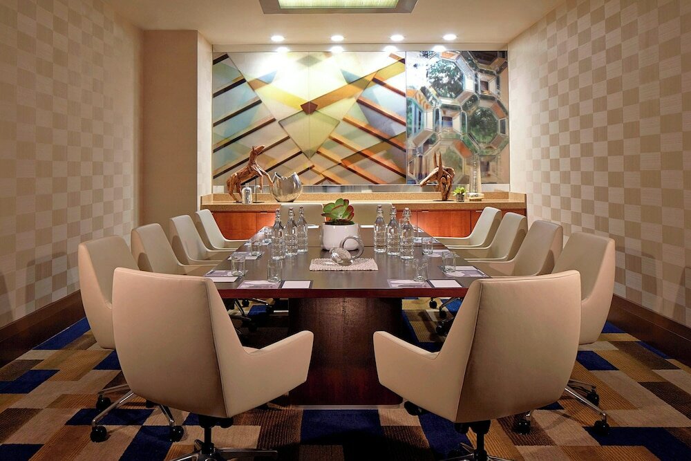 Фото Renaissance Dallas Hotel