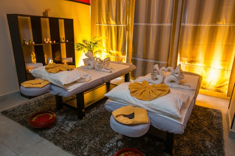 Фото Queenco Hotel & Casino