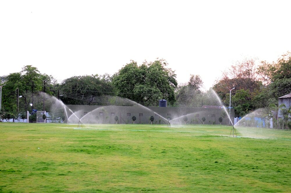 Фото The Manor Hotel