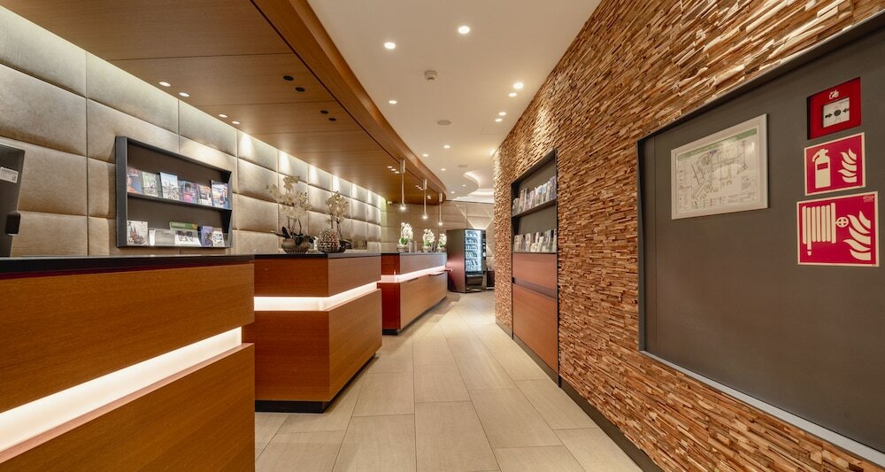 Фото Plaza Inn Köln Pulheim