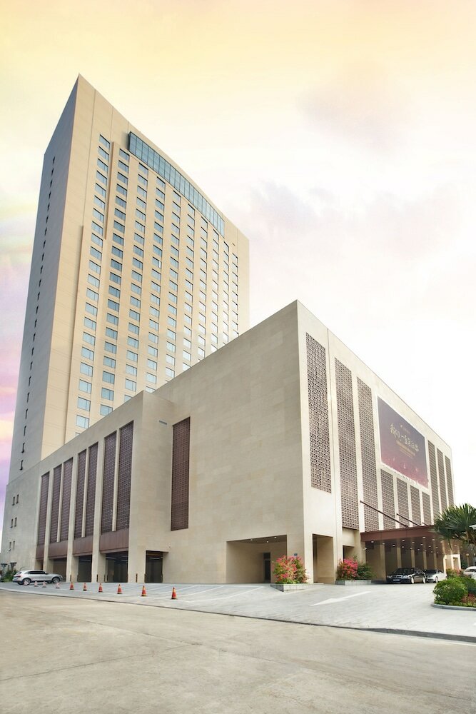 Фото Lakeside Hotel Xiamen Airline