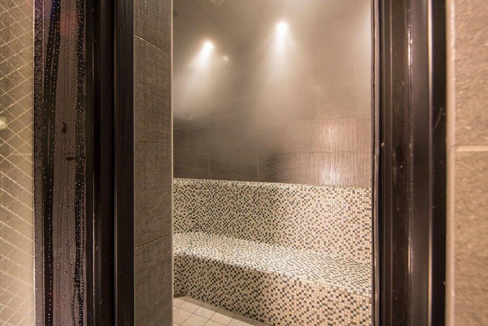 Фото Hotel Monterey Le Frere Osaka