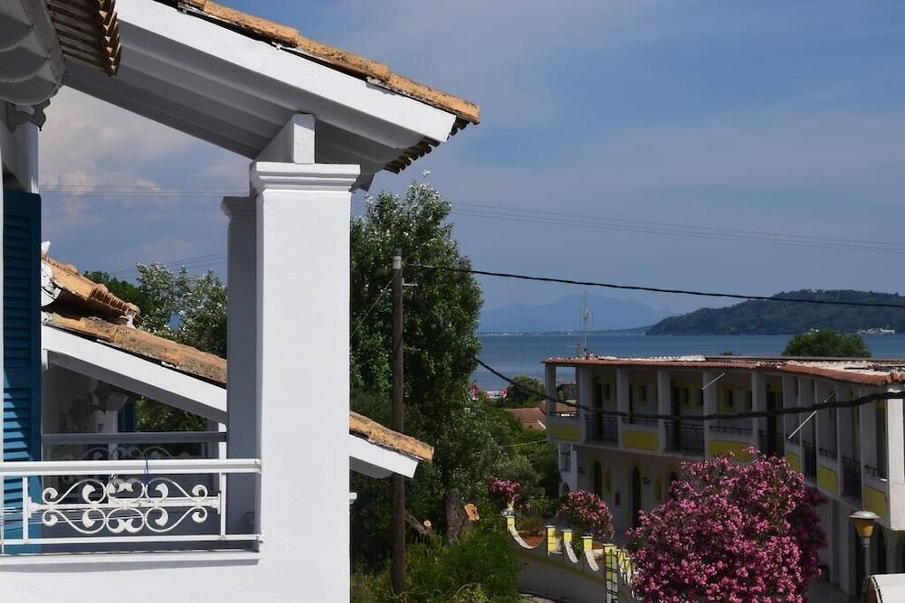 Фото Kalimera Studios and Apartments