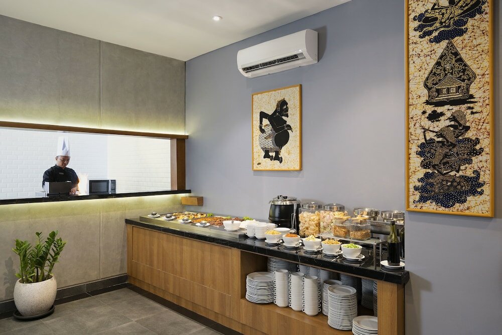 Фото Batiqa Hotel Darmo - Surabaya