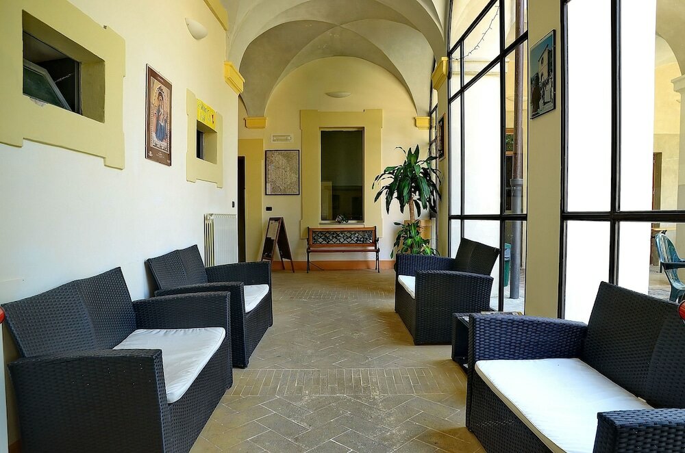 Фото Ostello Palazzo Pierantoni