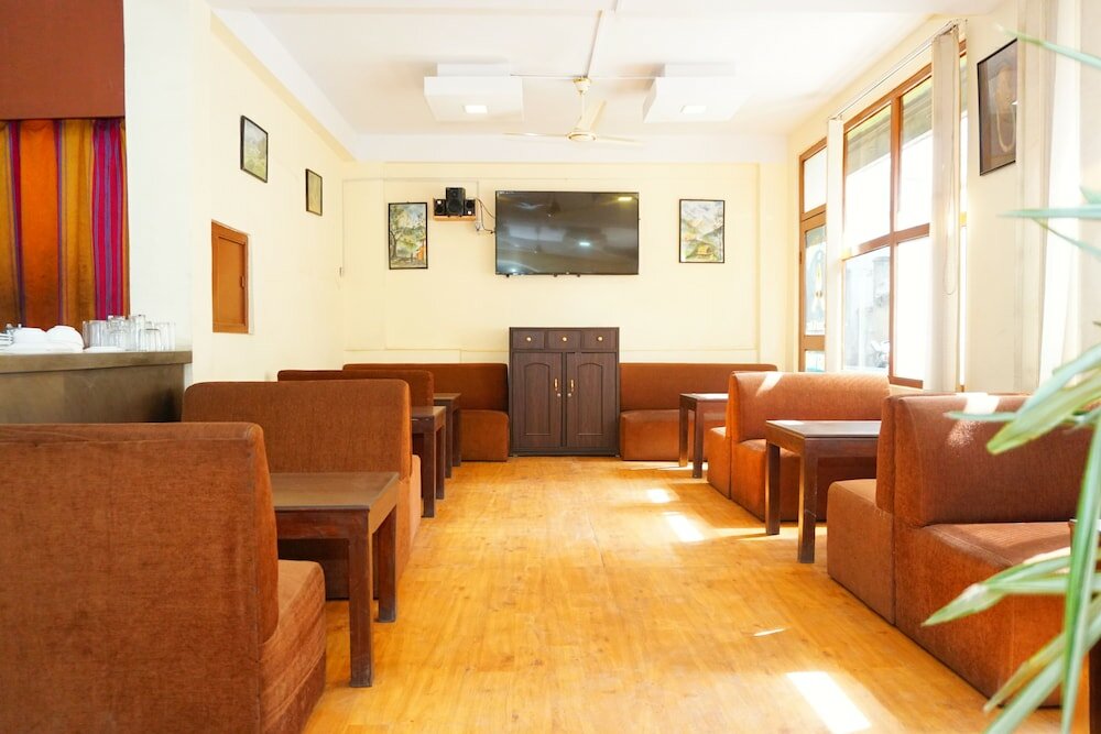 Фото Hotel Holy Temple Tree & Chautari Cafe