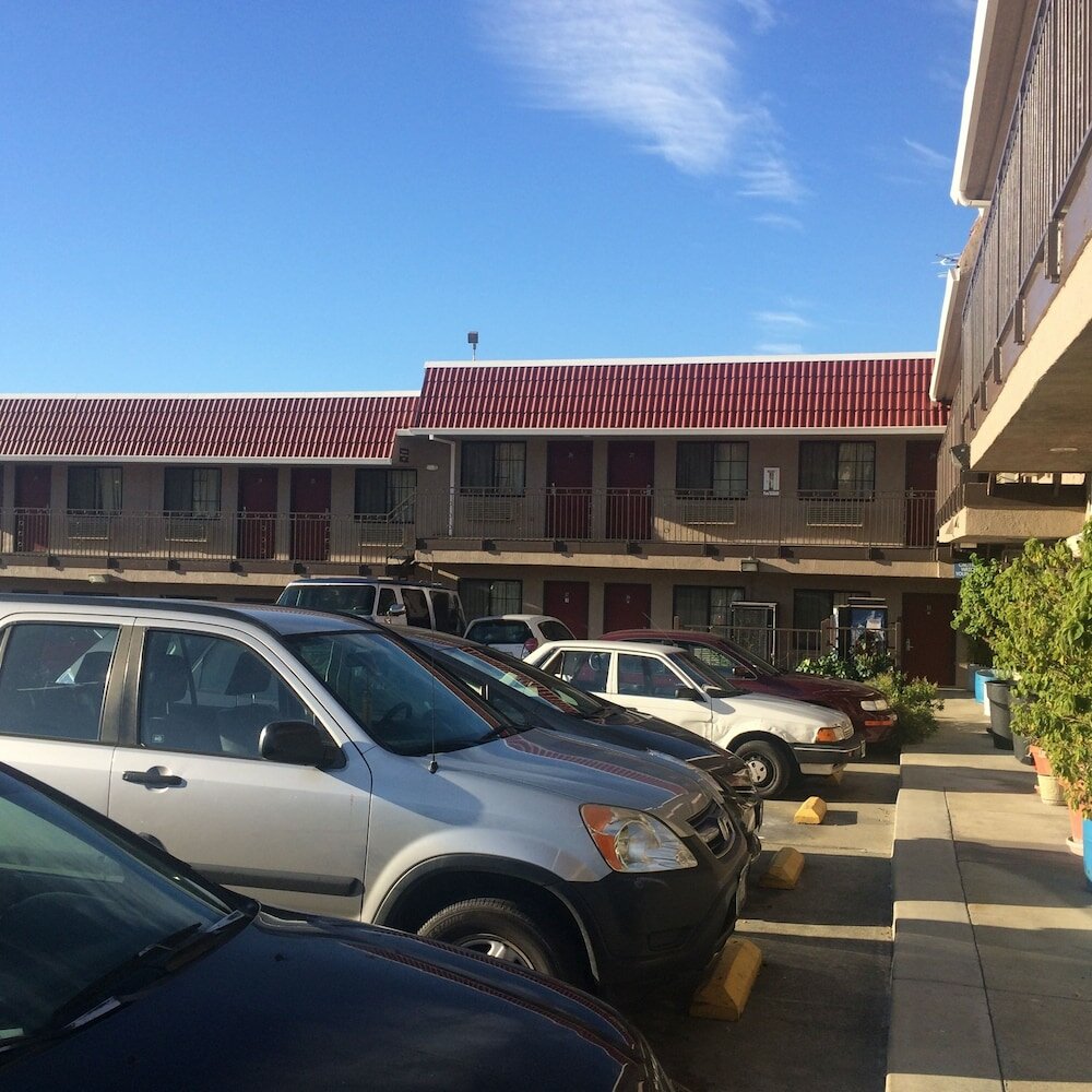 Фото Crown Lodge Motel Oakland