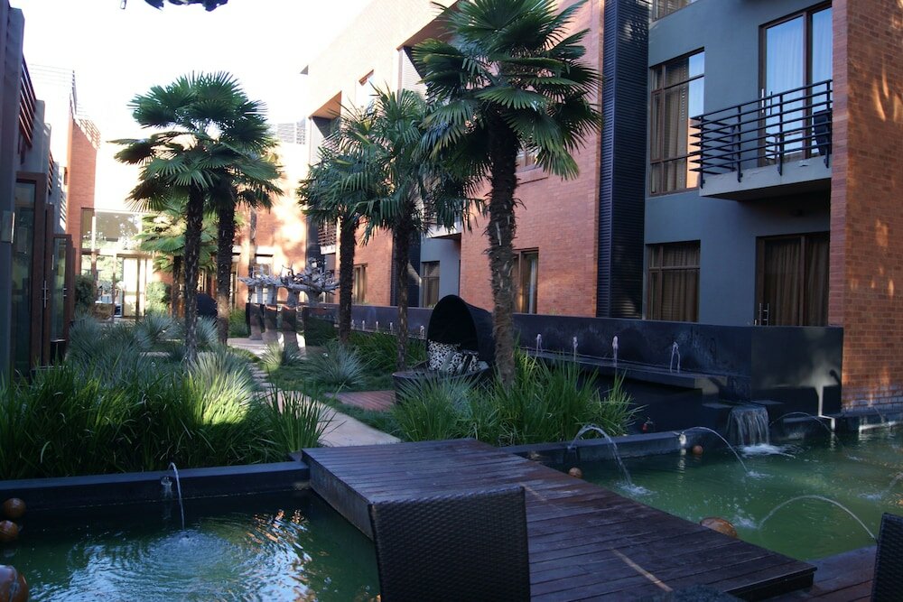 Фото Fusion Boutique Hotel