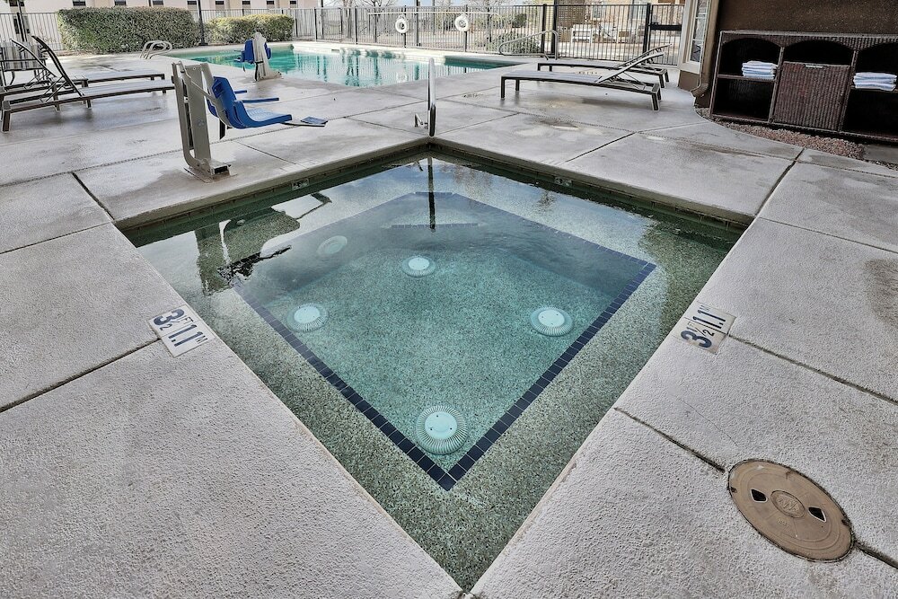 Фото Staybridge Suites Albuquerque - Airport, an Ihg Hotel