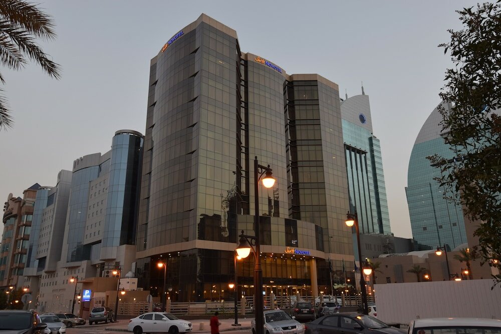 Фото Novotel Suites Riyadh Centre