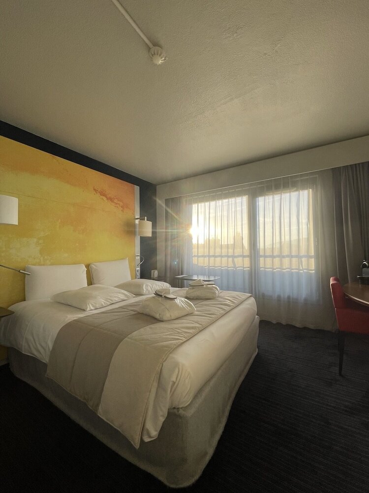 Фото Mercure Rouen Centre Cathedrale