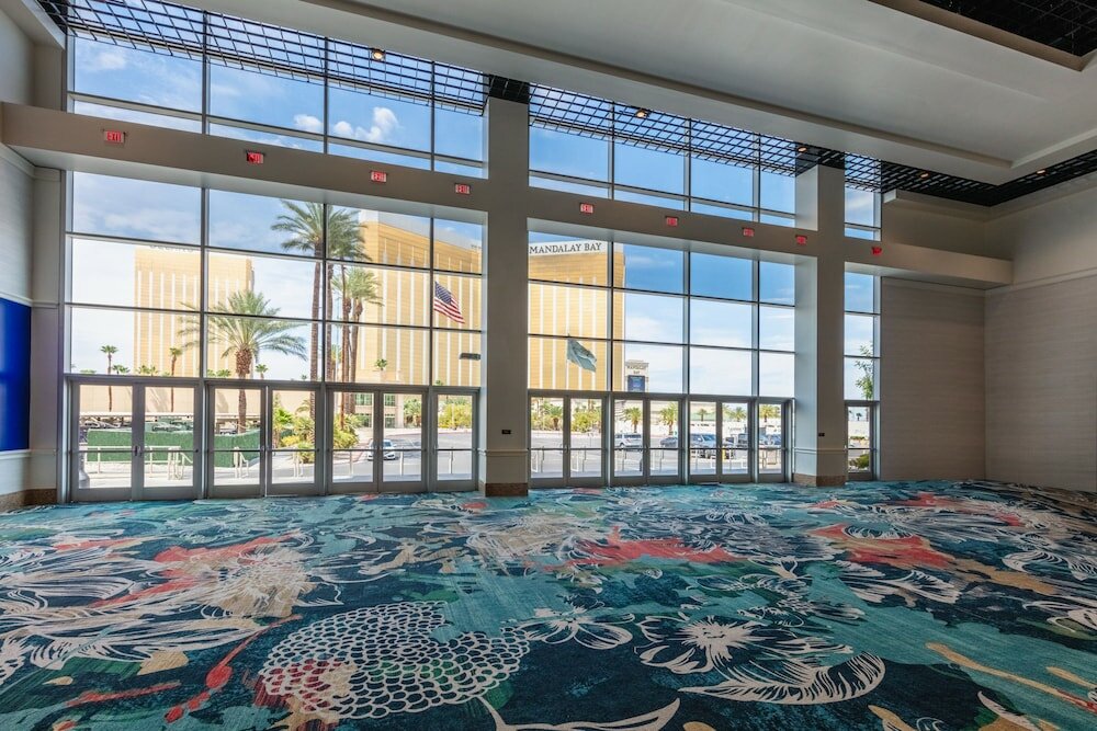 Фото Mandalay Bay Resort and Casino