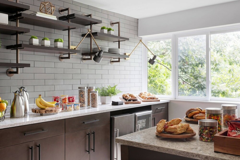 Фото Delta Hotels by Marriott Burlington