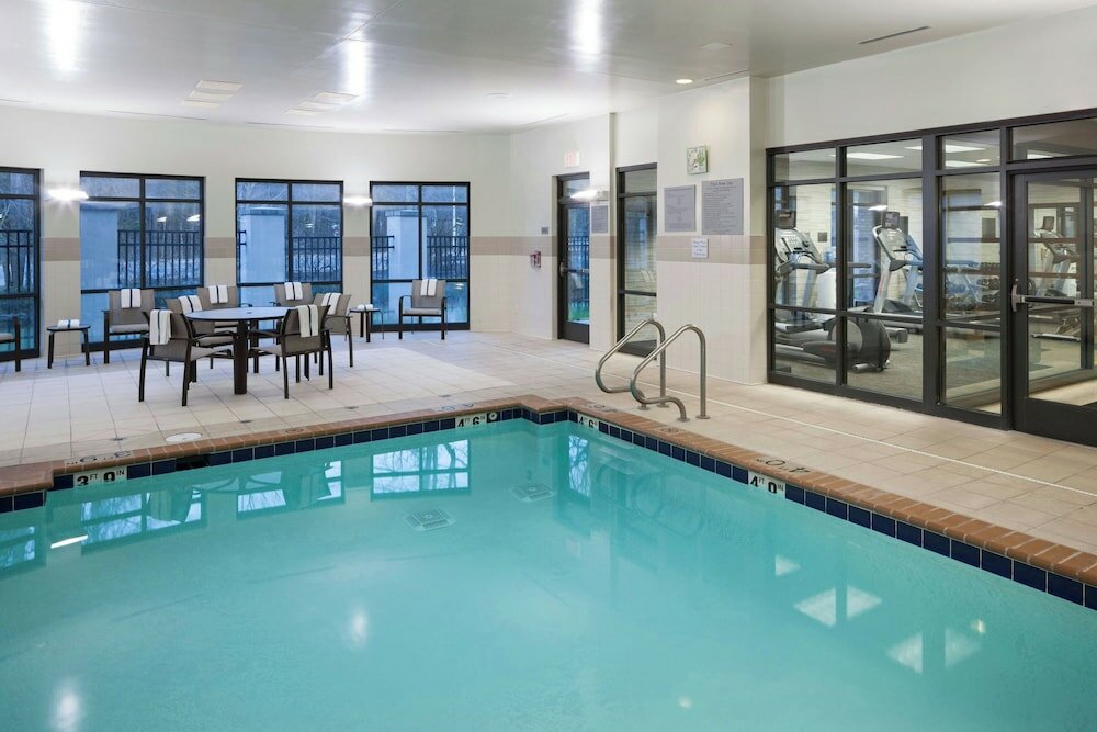 Фото Courtyard by Marriott Suffolk Chesapeake