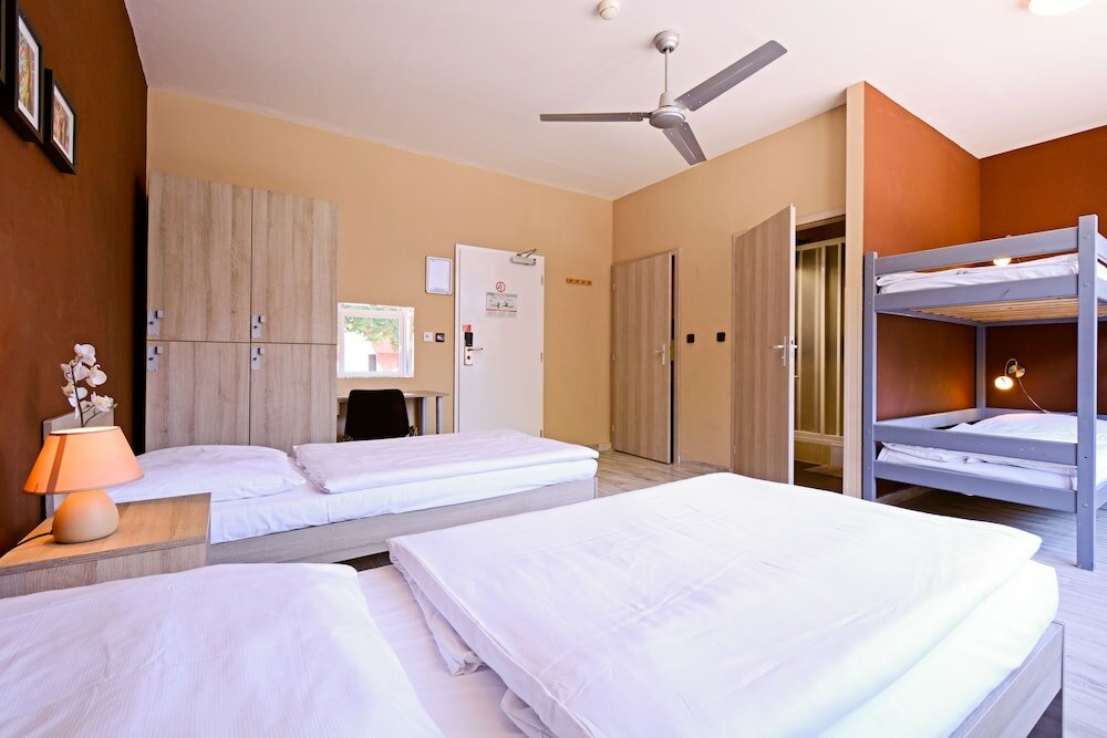 Фото Plus Prague Hostel