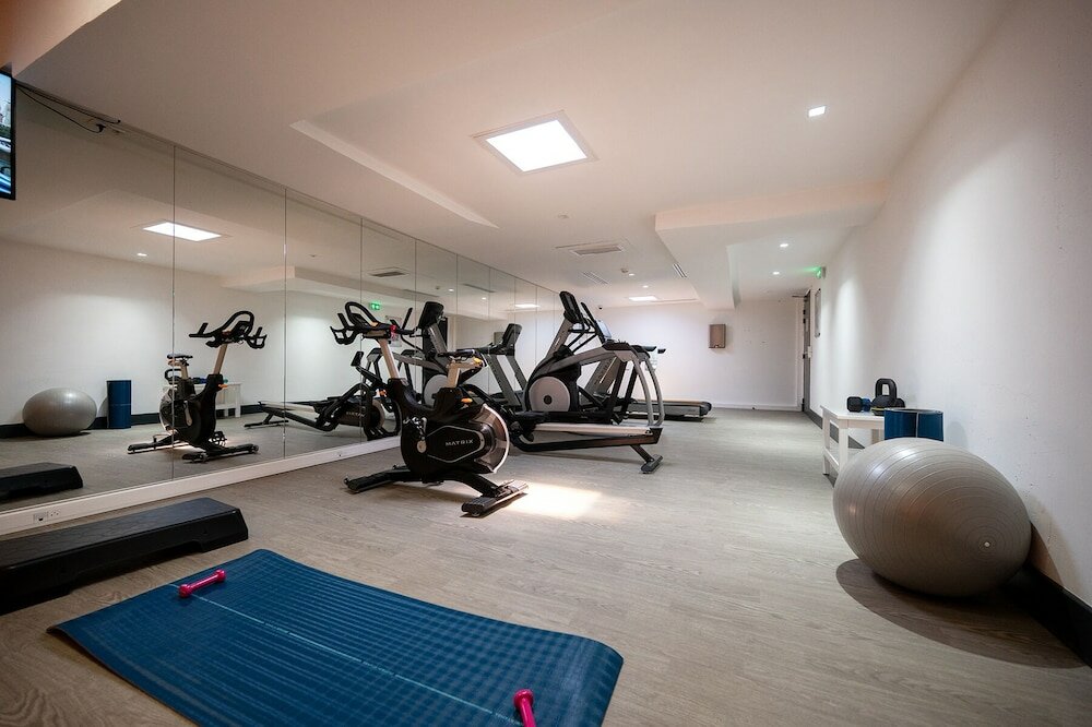 Фото Nemea Apparthotel Paris Levallois
