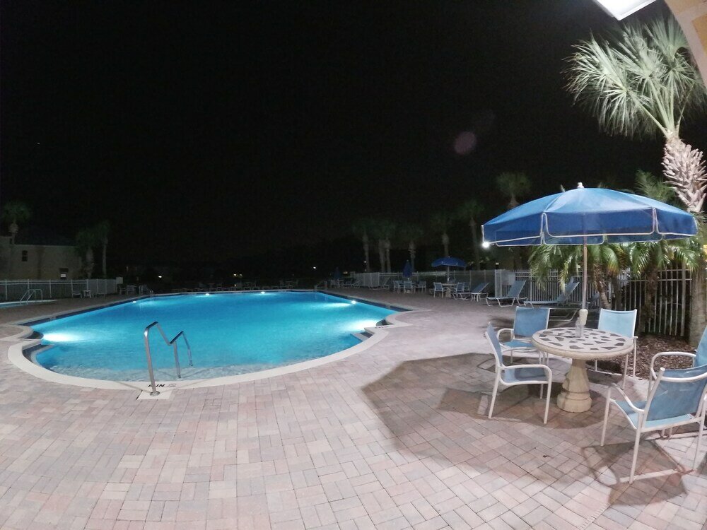 Фото Peaceful townhouse in Kissimmee Florida